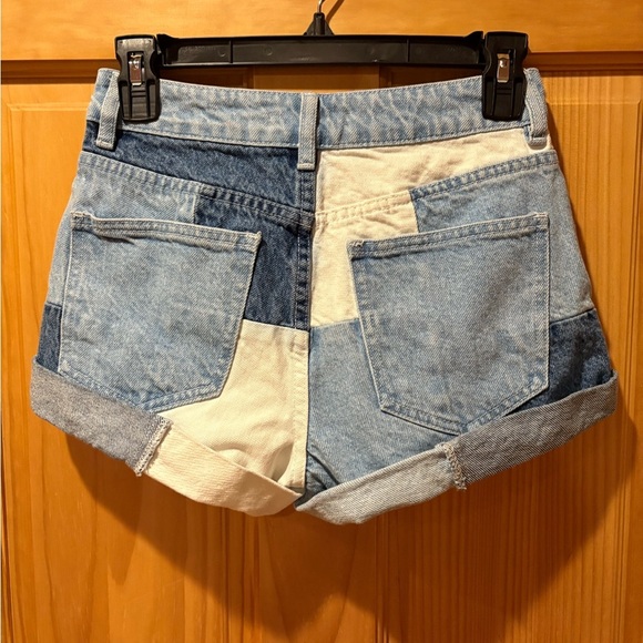 PacSun Patch Denim Mom Shorts Women's Sz 23 - Picture 2 of 9